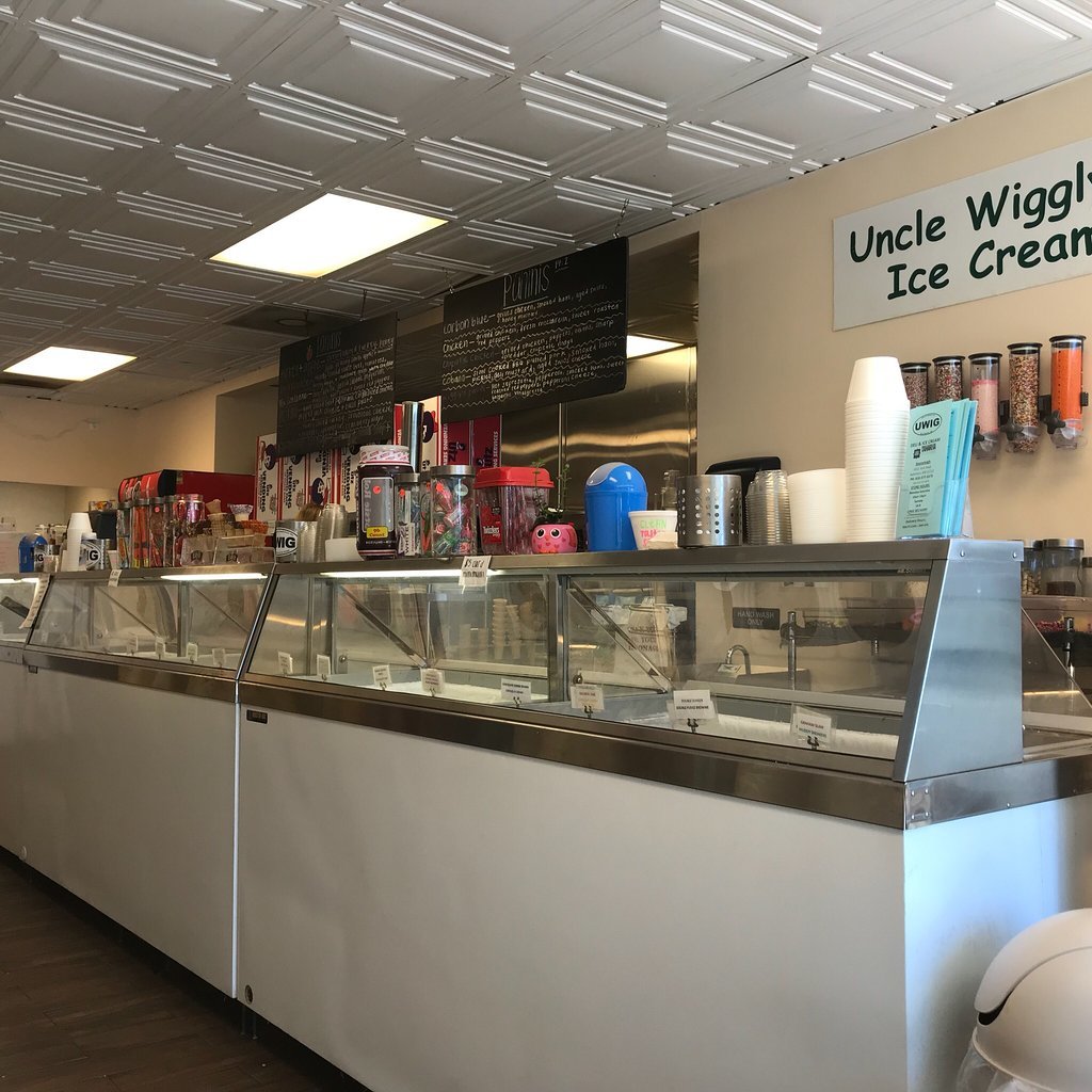UNCLE Wiggly`s Ice Cream & Cof