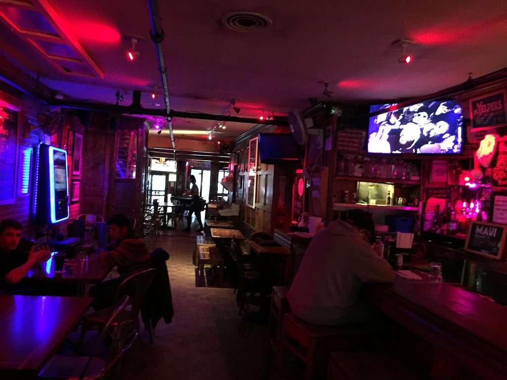 Tribeca Tavern and Cafe